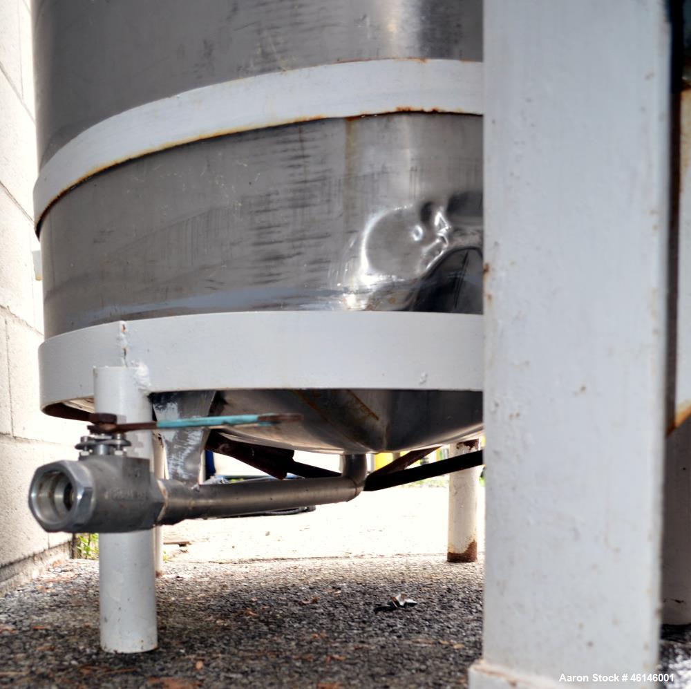 Used Tank, 850 Gallon, Stainless Steel, Vertical