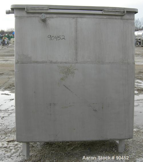 Used: Tank, 730 gallon, 304 stainless steel, rectangular. 42" wide x 60" long x 67" deep. Open top with a 1 piece hinged cov...