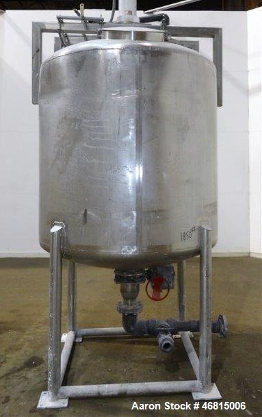 Used Tank, Approximate 700 Gallon, 304 Stainless Steel, Vertical