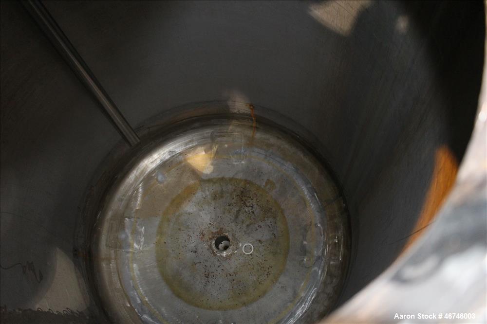Used Merck & Co Inc Tank, Approximately 500 Gallon, 316 Stainless Steel, Vertic