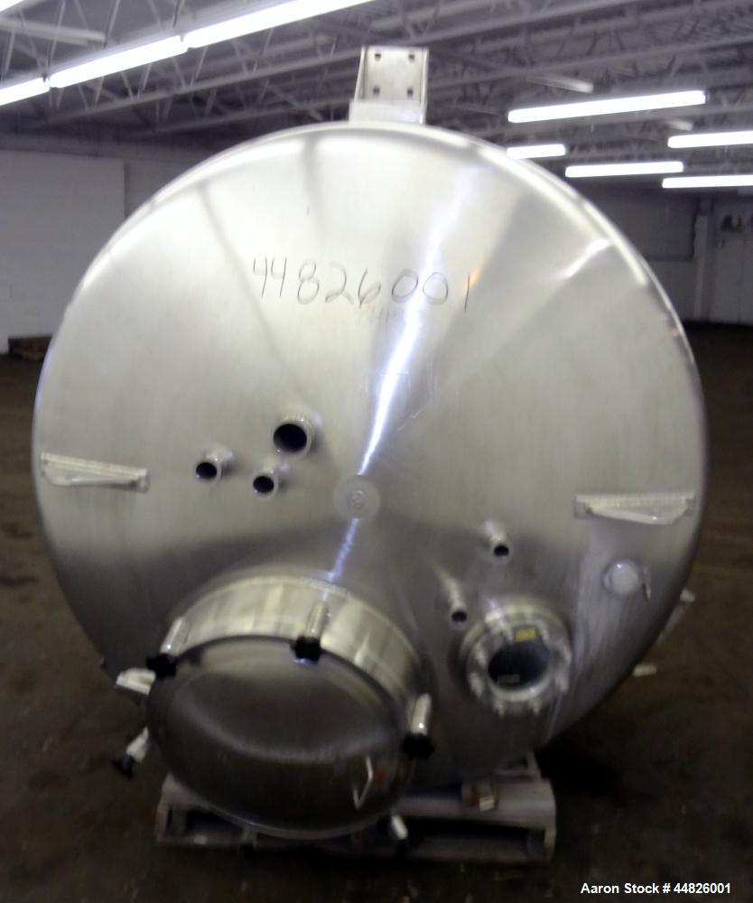 Used 600 Gallon Stainless Steel Apache Stainless Pressure Tank