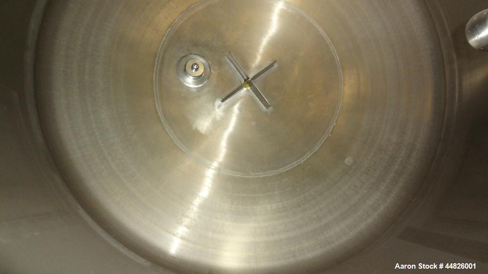 Used 600 Gallon Stainless Steel Apache Stainless Pressure Tank