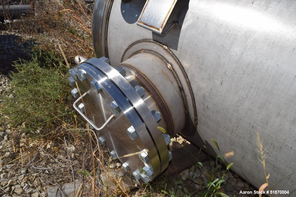 Unused- Apache Stainless Pressure Tank, 700 Gallon, 316L Stainless Steel, Vertical. 48" Diameter x 72" straight side, 2:1 elliptical top & bottom. Internal rated 150 psi at -20 to 300 degrees F. Open...