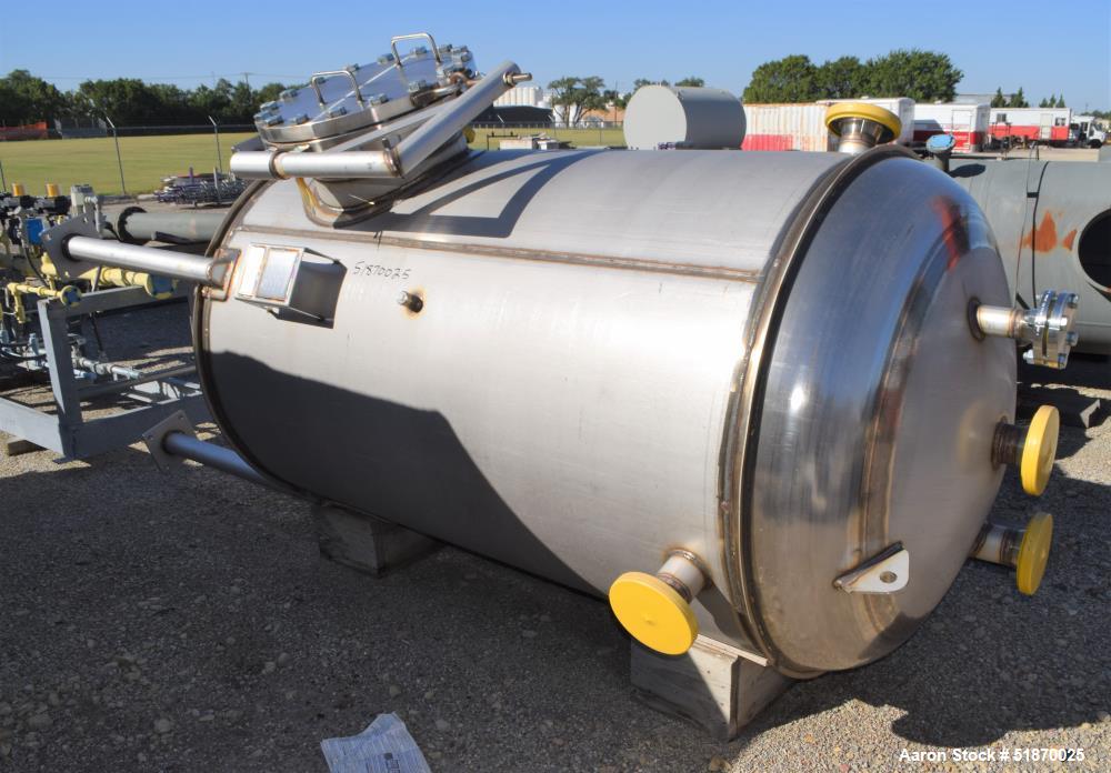 Unused- Apache Stainless Pressure Tank, 695 Gallon, 304L Stainless Steel, Vertical. 48" Diameter x 72" straight side, 2:1 elliptical top & bottom. Internal rated 150 psi / Full Vacuum at -20 to 250 d...