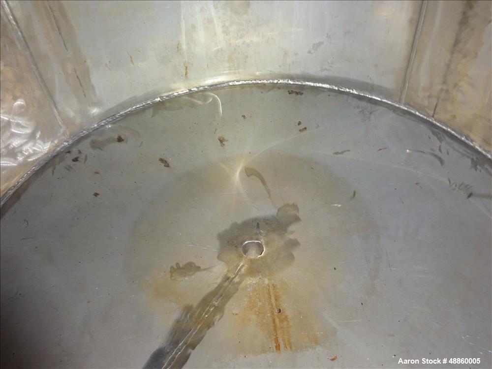 Used Bendel Tank, Approximate 500 Gallon, 304L Stainless Steel, Vertical.