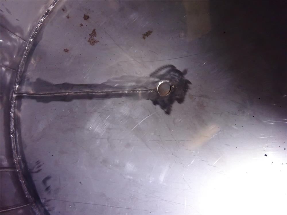 Used Bendel Tank, Approximate 500 Gallon, 304L Stainless Steel, Vertical.