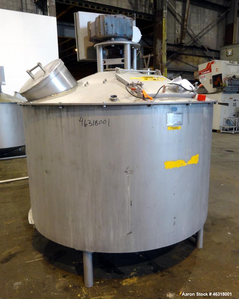 Used Blentech Tank, Model Tank 850-A, Approximately 650 Gallons, 304 Stainless Steel, Vertical. 72" Diameter x 34" straight side. Bolt on coned top, coned bottom. Agitated with flat bar style agitato...