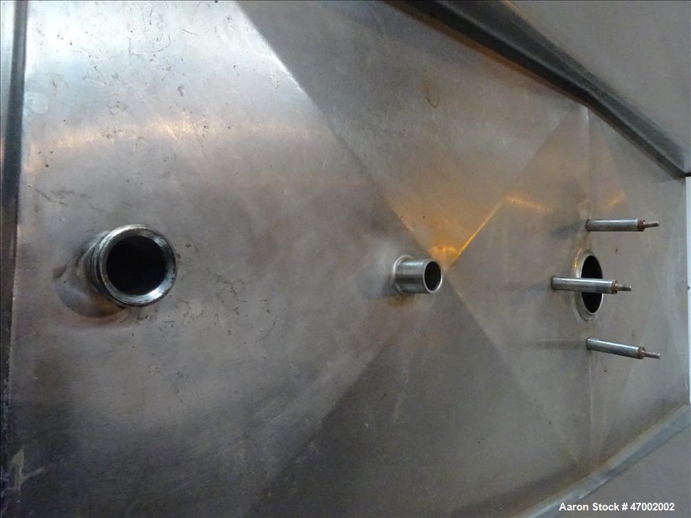 Used C.E. Howard Milk Tank, Model H-58, 800 Gallons, 304 Stainless Steel, Horizontal. U-shaped trough approximate 92-1/2" long x 60" wide x 38" deep. Bottom cooling coils (no cooler). (2) Top hinged ...