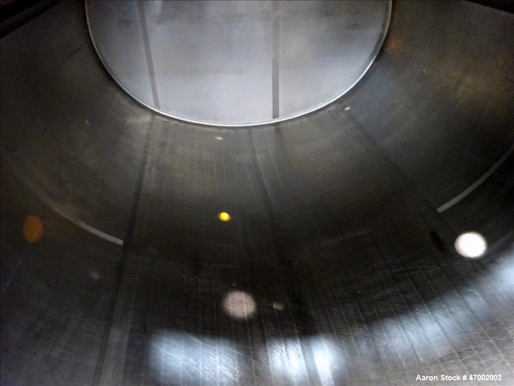 Used C.E. Howard Milk Tank, Model H-58, 800 Gallons, 304 Stainless Steel, Horizontal. U-shaped trough approximate 92-1/2" long x 60" wide x 38" deep. Bottom cooling coils (no cooler). (2) Top hinged ...