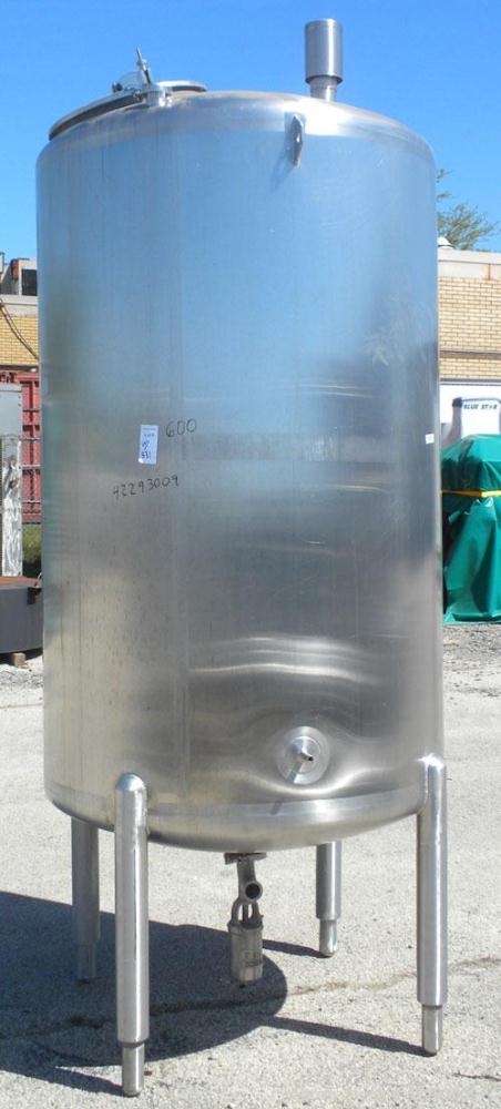 Used Cherry Burrell Tank, 600 gallon, 316 stainless steel, vertical. 48" Diameter x 72" straight side, dish top and bottom. Internal CIP spray ball. Top openings: 18" manway with cover, 3" sanitary, ...
