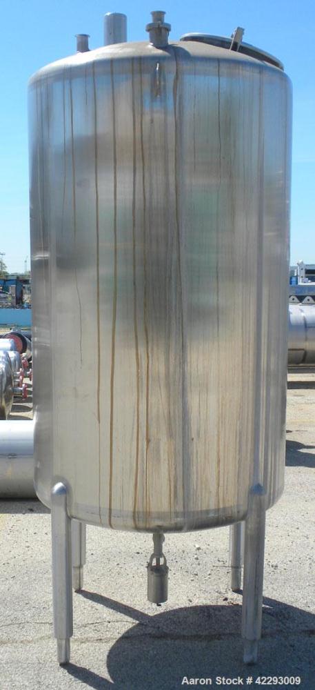Used Cherry Burrell Tank, 600 gallon, 316 stainless steel, vertical. 48" Diameter x 72" straight side, dish top and bottom. Internal CIP spray ball. Top openings: 18" manway with cover, 3" sanitary, ...