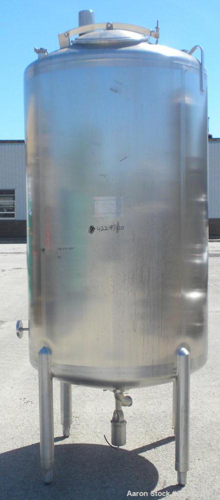 Used Cherry Burrell Tank, 600 gallon, 316L stainless steel, vertical. 48" Diameter x 72" straight side, dish top and bottom. Internal CIP spray ball. Top openings: 18" manway with cover, 3" sanitary,...