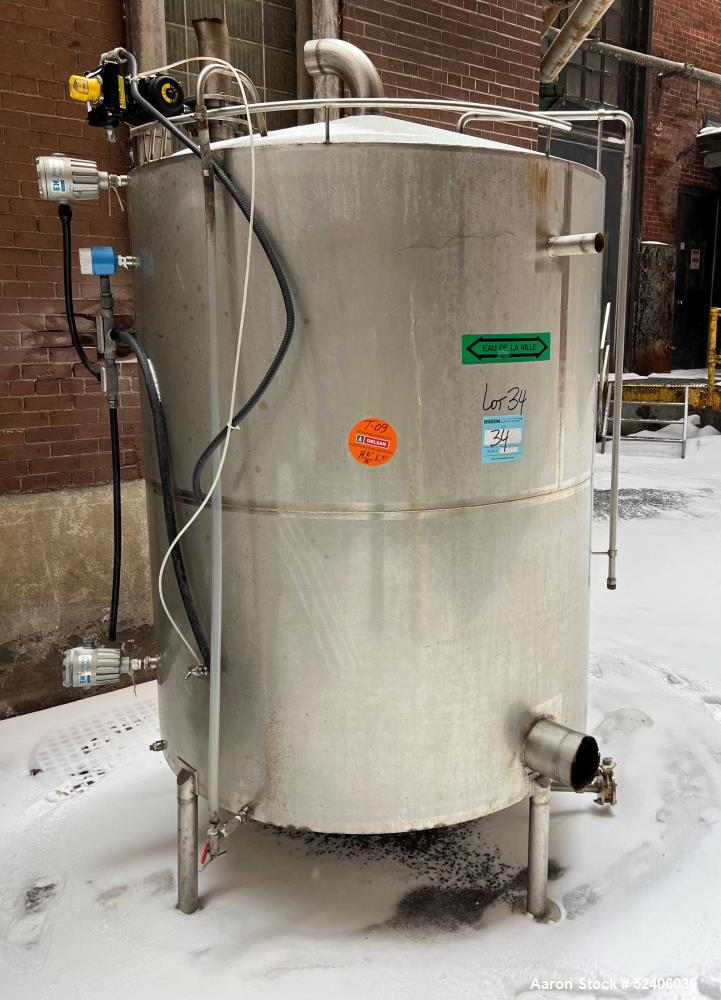 Used-Industries D'Acler Tank, Approximate 3400 Liter (898 Gallon), 304 Stainless Steel, Vertical. Approximate 60" diameter x...