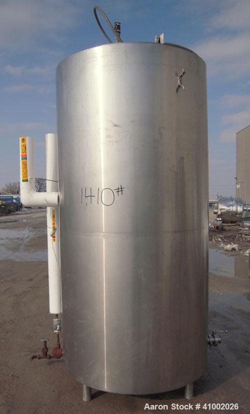 Used DCI Jacketed Tank, 750 Gallon, 304 Stainless Steel, Vertical. Flat top with 1/2 hinged cover, sloped bottom. Bottom head and 1/3 bottom sidewall dimple jacketed, rated 90 psi at 200 deg F. 2" tr...