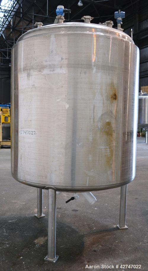 Unused- DCI Pressure Tank, 3000 Liter (792 Gallon), 316L Stainless Steel, Vertical. 60’’ Diameter x 58’’ straight side, dished top and bottom. Internal rated 50/-15 psi at 350 degrees F. Tank insulat...