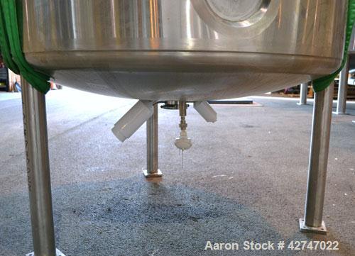 Unused- DCI Pressure Tank, 3000 Liter (792 Gallon), 316L Stainless Steel, Vertical. 60’’ Diameter x 58’’ straight side, dished top and bottom. Internal rated 50/-15 psi at 350 degrees F. Tank insulat...