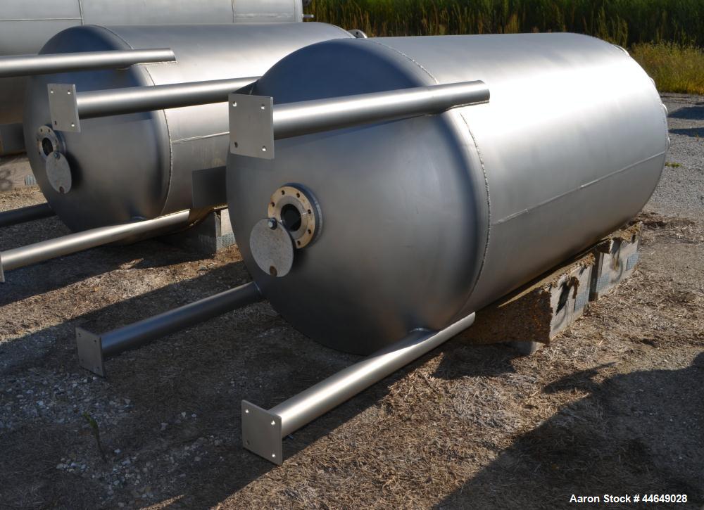 Used Unused DCI Pressure Tank, 686 Gallon (2600 Liter), 316L Stainless Steel, Vertical. Approximate 48" diameter x 78" straight side, dished top and bottom. Internal rated 90 psi at -20 to 500 degree...