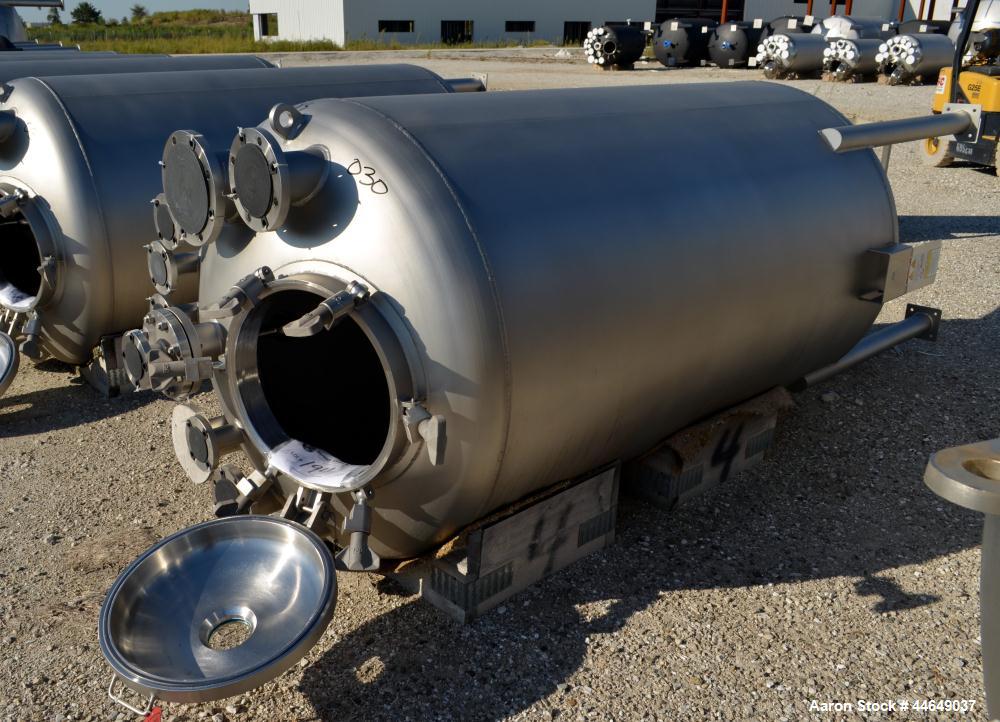Unused- DCI Pressure Tank, 686 Gallon (2600 Liter), 316L Stainless Steel, Vertical. Approximate 48" diameter x 78" straight side, dished top and bottom. Internal rated 90 psi at -20 to 500 degrees F....