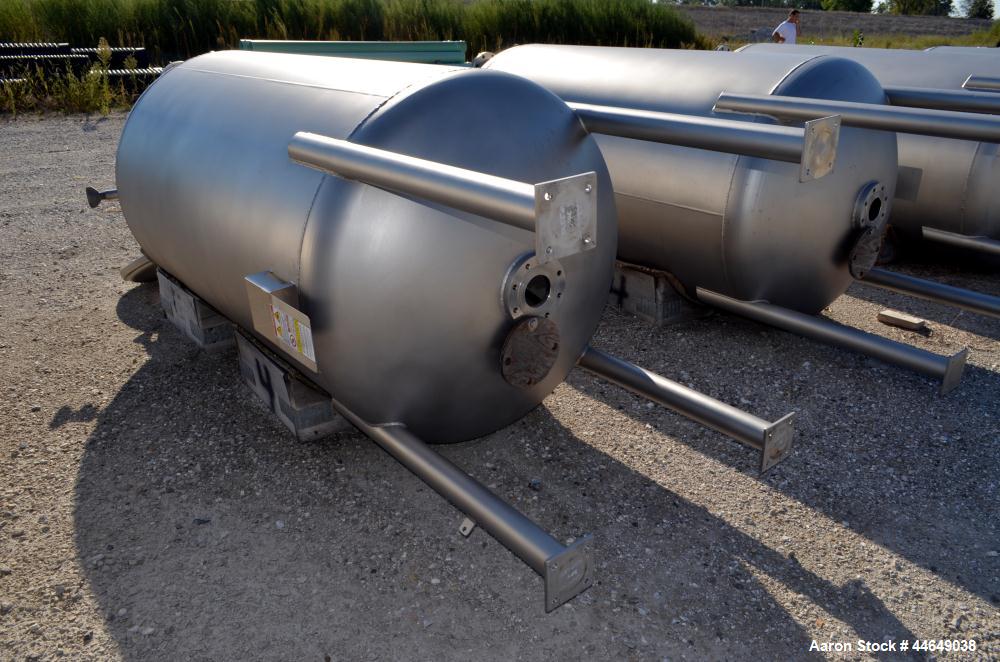Unused- DCI Pressure Tank 686 Gallon (2600 Liter), 316L Stainless Steel, Vertical. Approximate 48"ameter x 78" straight side, dished top and bottom. Internal rated 90 psi at -20 to 500 degrees F. (1)...