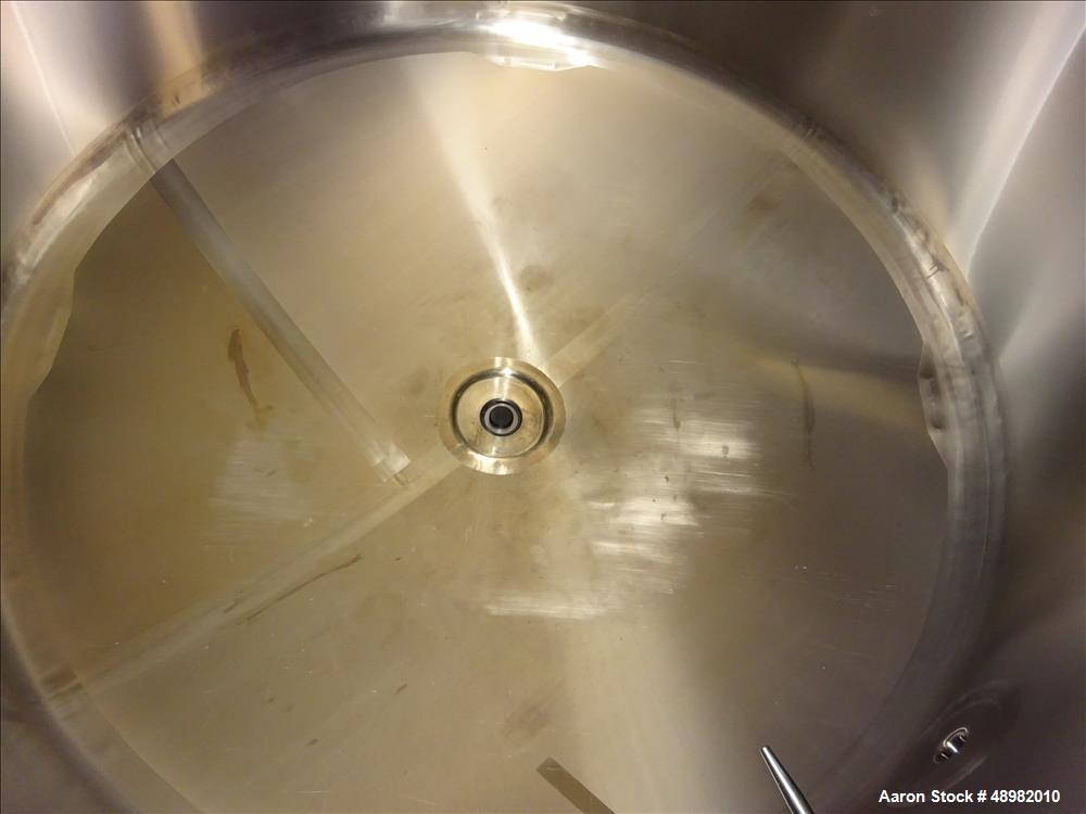 Used DCI Tank, 800 Gallon, 316 Stainless Steel, Vertical.
