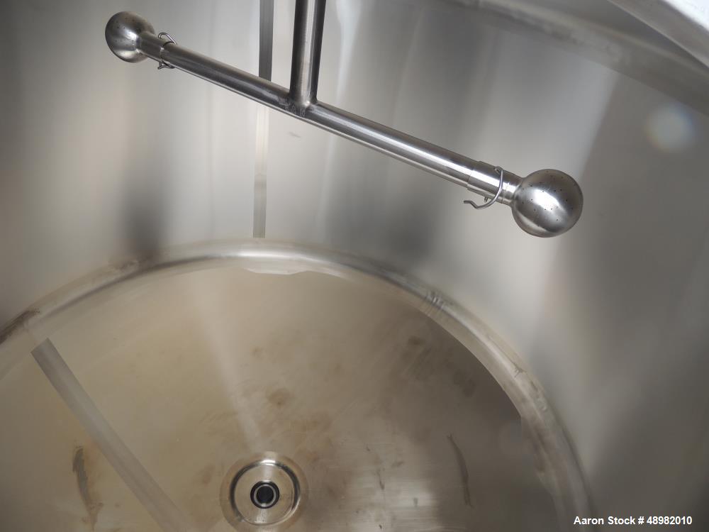 Used DCI Tank, 800 Gallon, 316 Stainless Steel, Vertical.