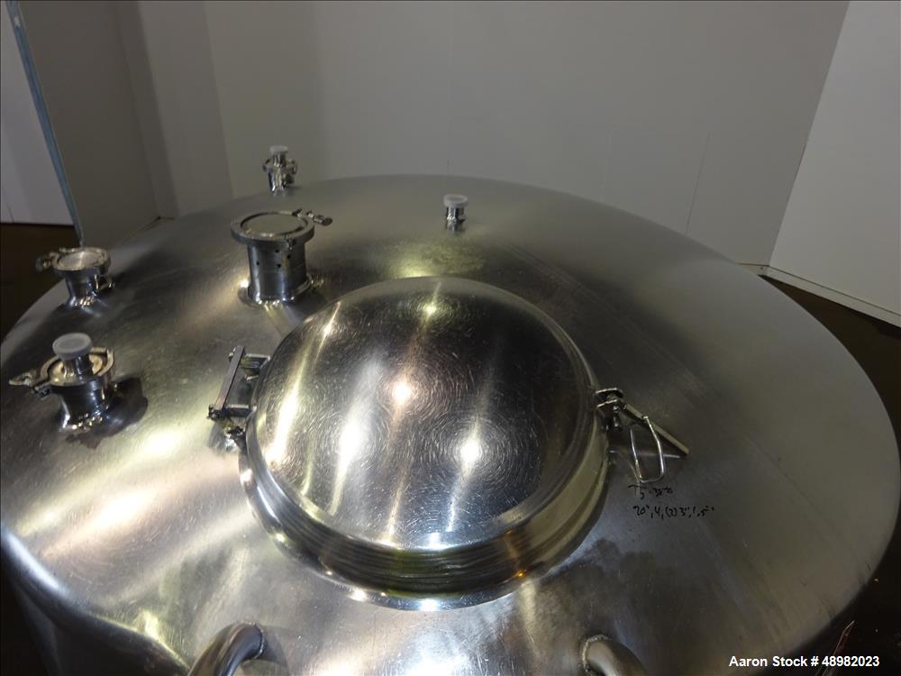 Used DCI Tank, 800 Gallon, 316 Stainless Steel, Vertical.