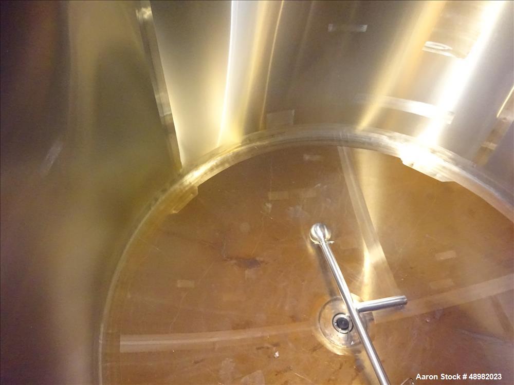 Used DCI Tank, 800 Gallon, 316 Stainless Steel, Vertical.