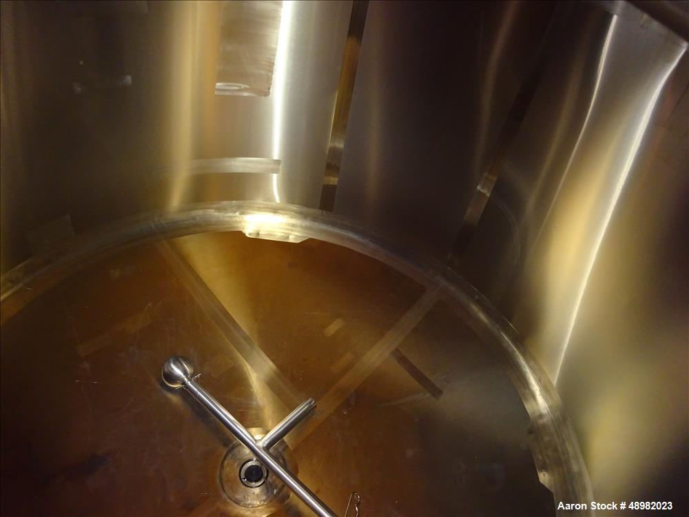 Used DCI Tank, 800 Gallon, 316 Stainless Steel, Vertical.