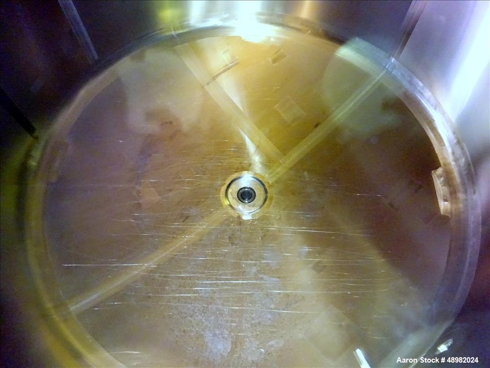 Used DCI Tank, 800 Gallon, 316 Stainless Steel, Vertical.