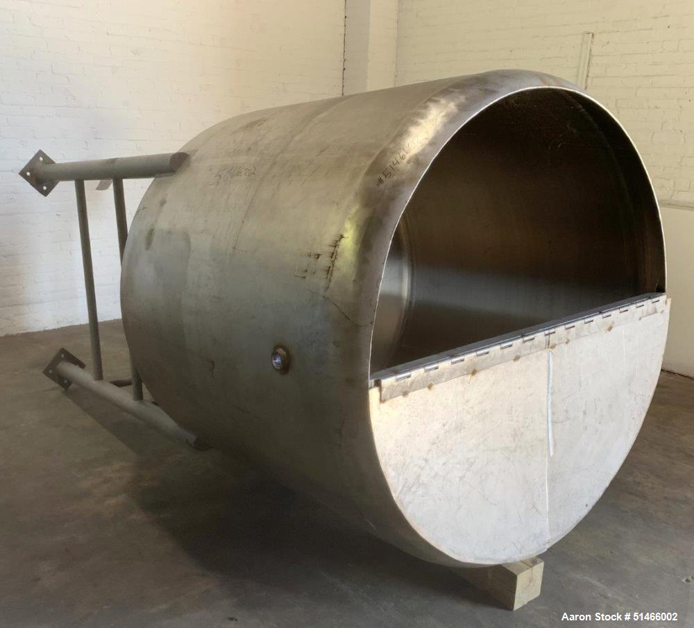 Used DCI 700 Gallon Tank