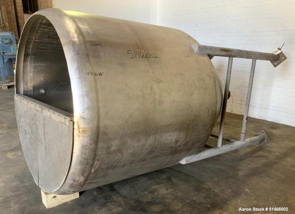 Used DCI 700 Gallon Tank