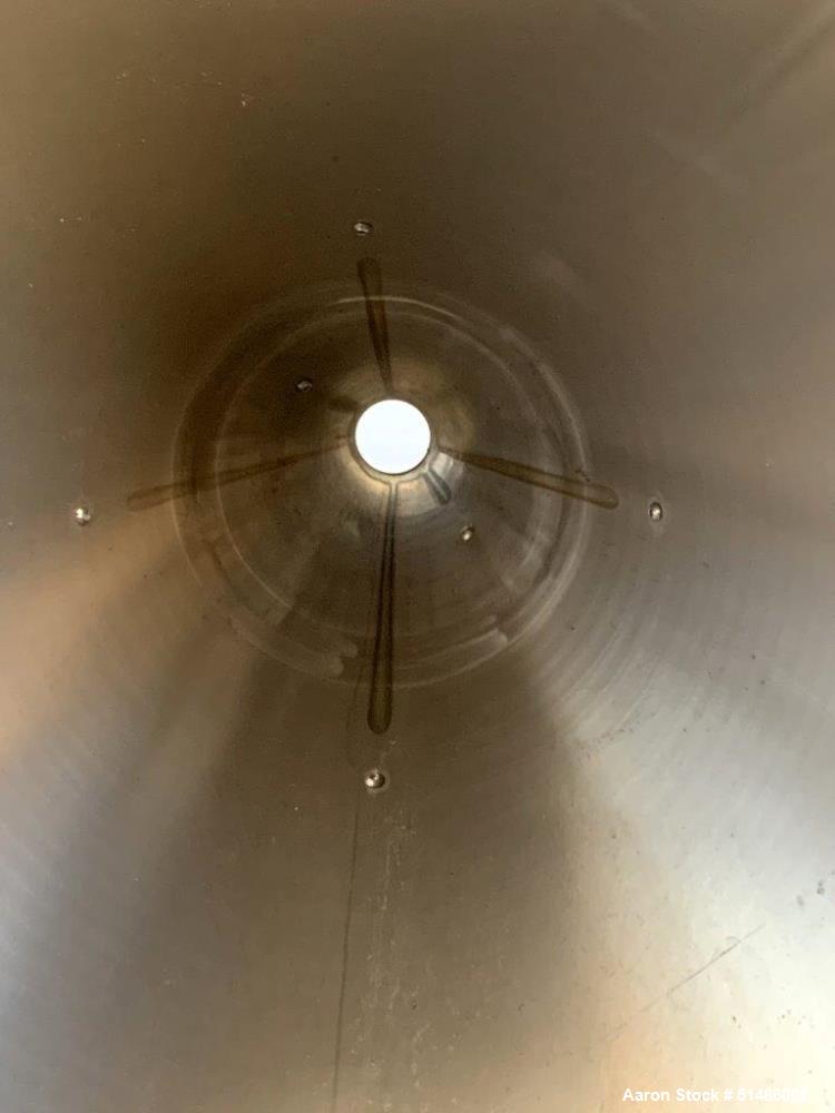 Used DCI 700 Gallon Tank