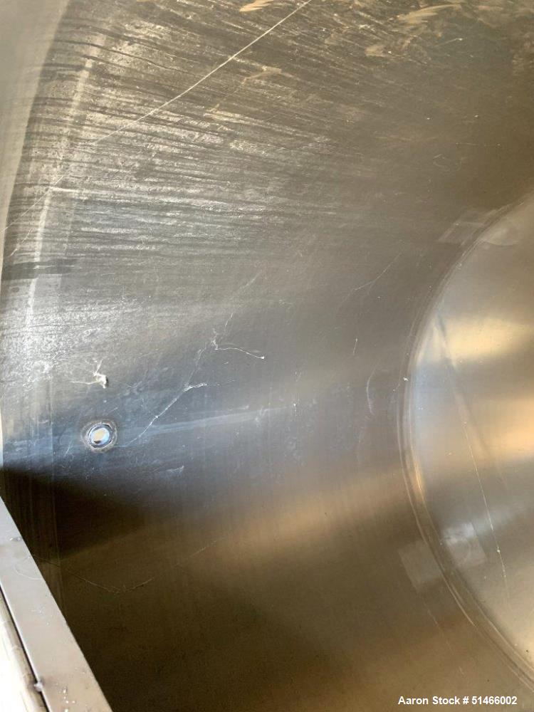 Used DCI 700 Gallon Tank