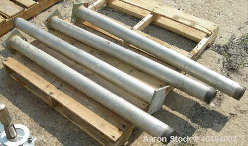 Used Four Corp pressure tank, 525 gallon, 316 stainless steel, vertical. 42" diameter x 86" straight side, dished top and bottom. Internal rated 40/-15 psi at 400 deg F. Openings: top 1 1/2", (3) 2",...