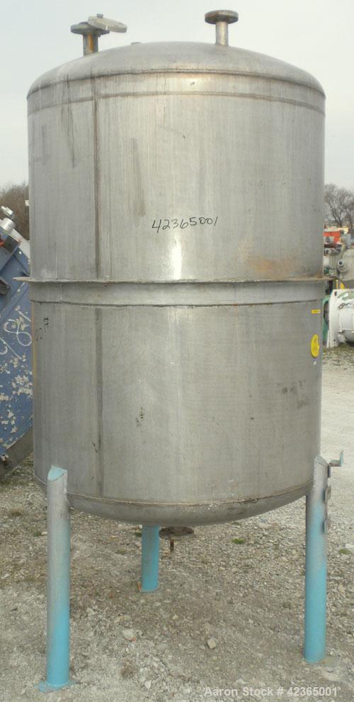Used Lee Metal Products Pressure Tank, 500 gallon, model DBT, 316 stainless steel, vertical. Approximate 48" diameter x 60" straight side, dish top and bottom. Internal rated 25 and full vacuum at 26...