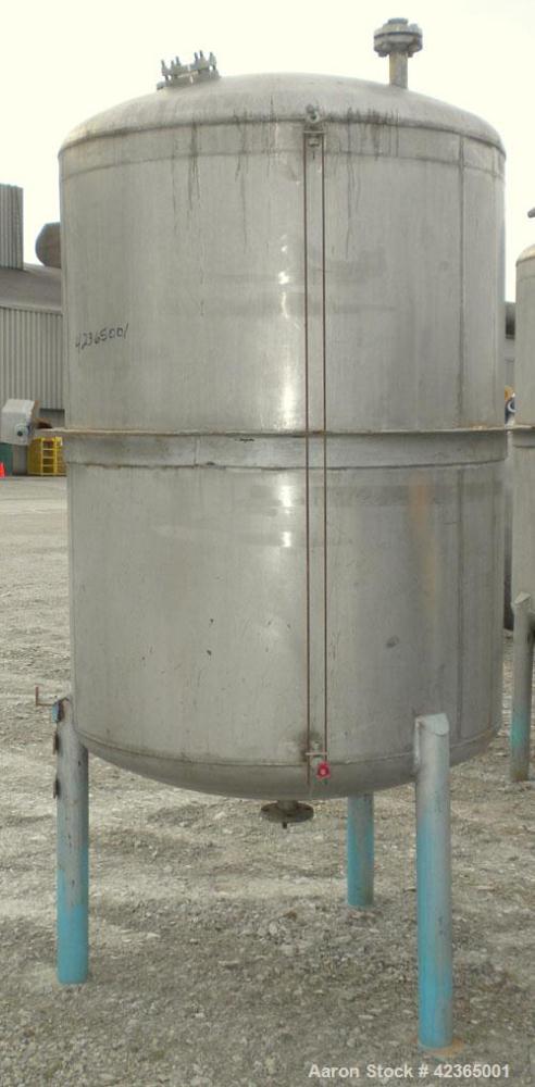 Used Lee Metal Products Pressure Tank, 500 gallon, model DBT, 316 stainless steel, vertical. Approximate 48" diameter x 60" straight side, dish top and bottom. Internal rated 25 and full vacuum at 26...