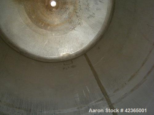 Used Lee Metal Products Pressure Tank, 500 gallon, model DBT, 316 stainless steel, vertical. Approximate 48" diameter x 60" straight side, dish top and bottom. Internal rated 25 and full vacuum at 26...