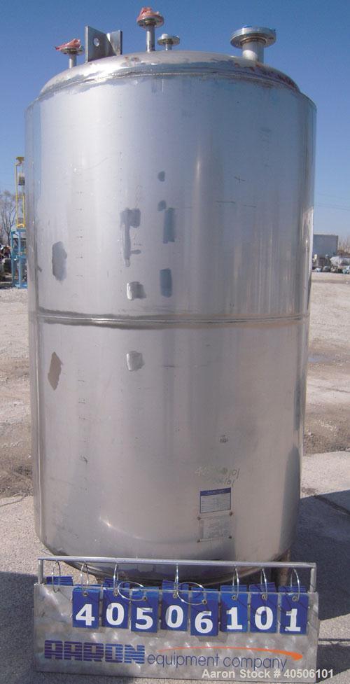 Unused- Mueller Pressure Tank, 500 Gallon, Model "F", 304L Stainless steel, Vertical. 48" diameter 72" straight side, dished top and bottom. Internal rated 30 psi at 350 deg.f., and -20 deg.f. at 30 ...