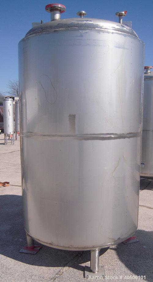 Unused- Mueller Pressure Tank, 500 Gallon, Model "F", 304L Stainless steel, Vertical. 48" diameter 72" straight side, dished top and bottom. Internal rated 30 psi at 350 deg.f., and -20 deg.f. at 30 ...