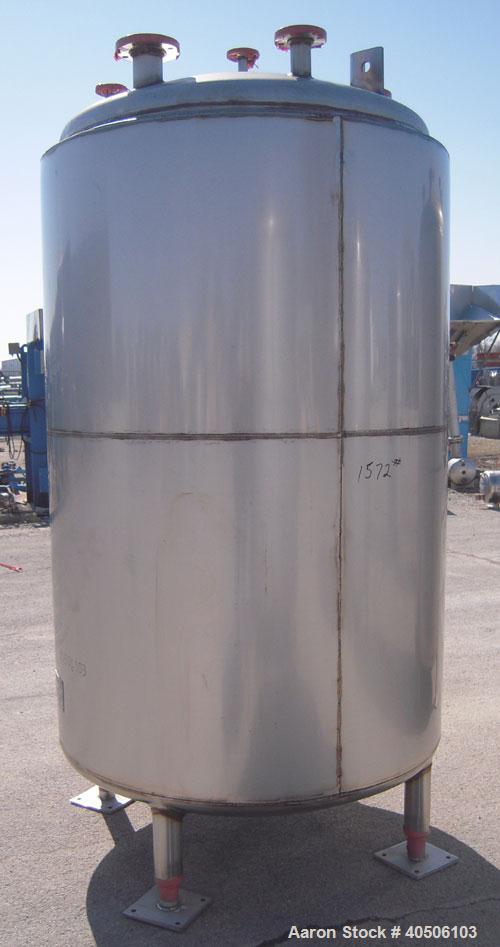 Unused- Mueller Pressure Tank, 500 Gallon, Model "F", 304 Stainless steel, Vertical. 48" diameter x 72" straight side, dished top and bottom. Internal rated 30 psi at 350 deg F and -20 deg F at 30 ps...