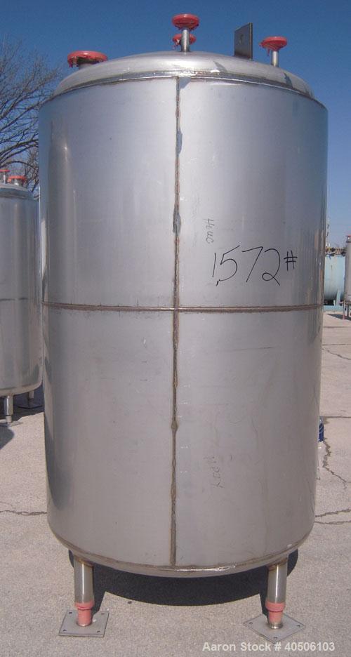 Unused- Mueller Pressure Tank, 500 Gallon, Model "F", 304 Stainless steel, Vertical. 48" diameter x 72" straight side, dished top and bottom. Internal rated 30 psi at 350 deg F and -20 deg F at 30 ps...