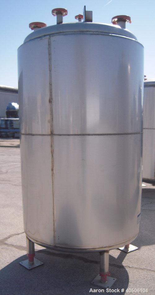 Unused- Mueller Pressure Tank, 500 Gallon, Model "F", 304 Stainless steel, Vertical. 48" diameter x 72" straight side, dished top and bottom. Internal rated 30 psi at 350 deg F and -20 deg F at 30 ps...