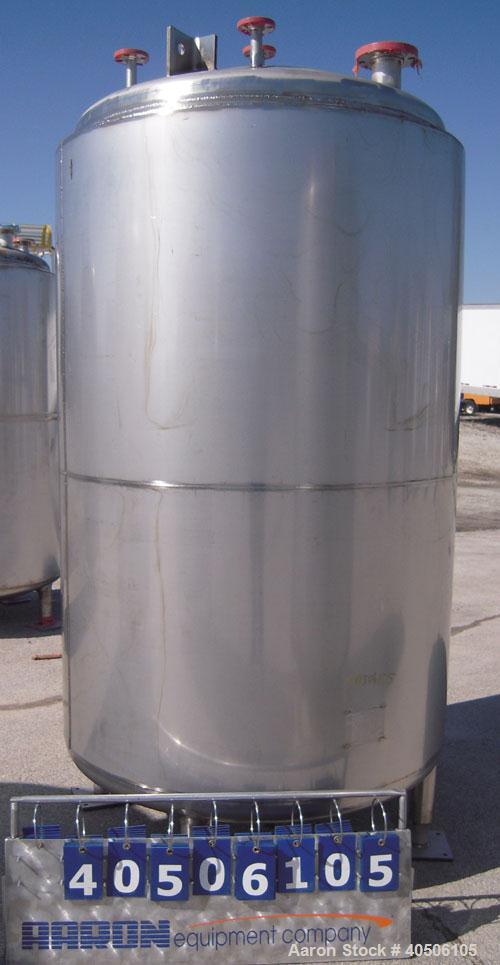 Unused- Mueller Pressure Tank, 500 Gallon, Model "F", 304 stainless steel, vertical. 48" diameter x 72" straight side, dished top and bottom. Internal rated 30 psi at 350 deg F and -20 deg F at 30 ps...