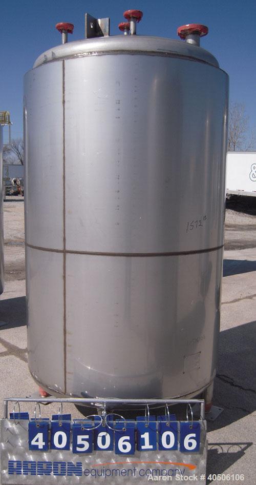 Unused- Mueller Pressure Tank, 500 Gallon, Model "F", 304 stainless steel, vertical. 48" diameter x 72" straight side, dished top and bottom. Internal rated 30 psi at 350 deg F and -20 deg F at 30 ps...