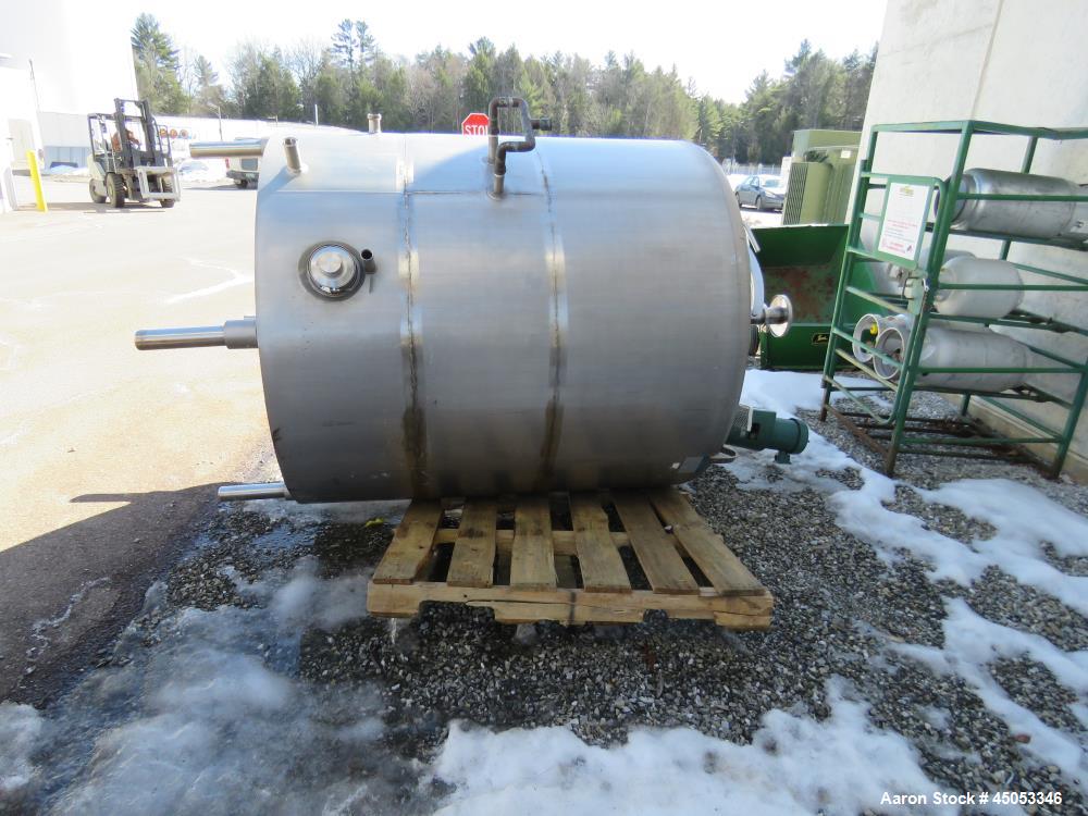 Used- Mueller Model 2000 Liter F. 528 Gallons Stainless Steel Tank