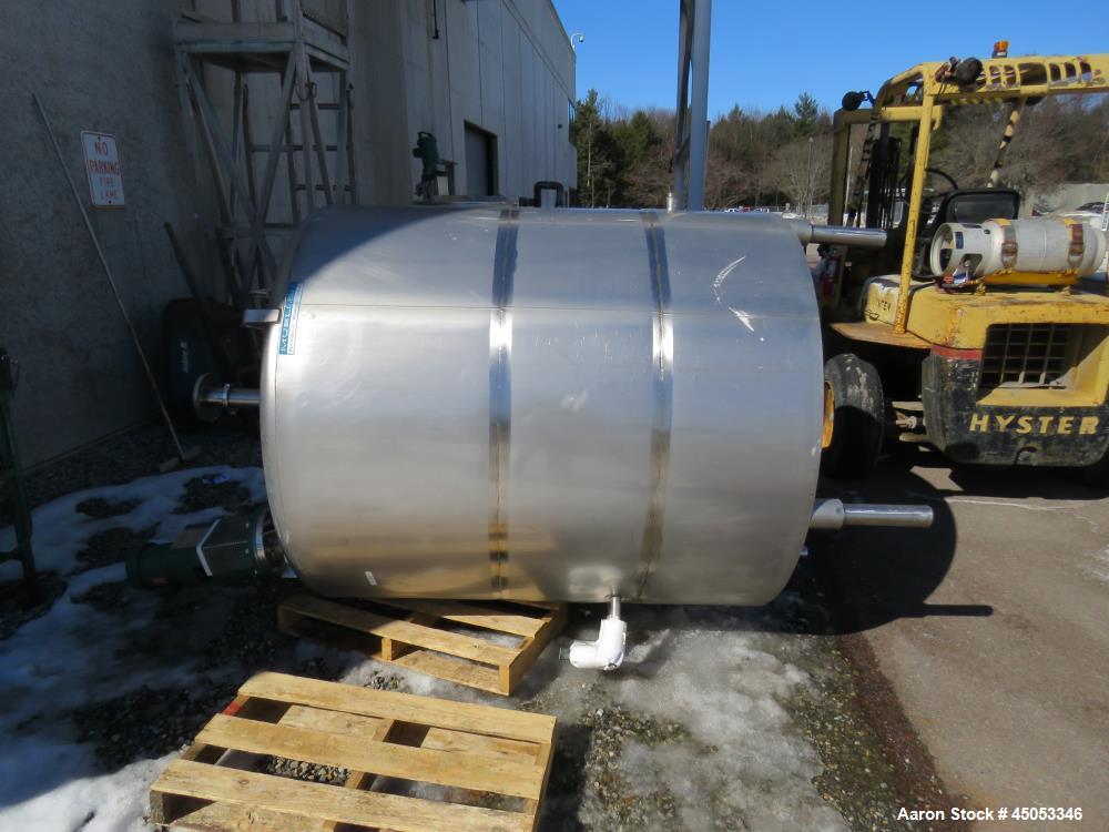 Used Mueller Model 2000 Liter F. 528 Gallons Stainless Steel Tank