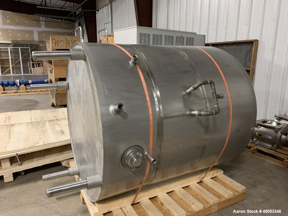 Used Mueller Model 2000 Liter F. 528 Gallons Stainless Steel Tank