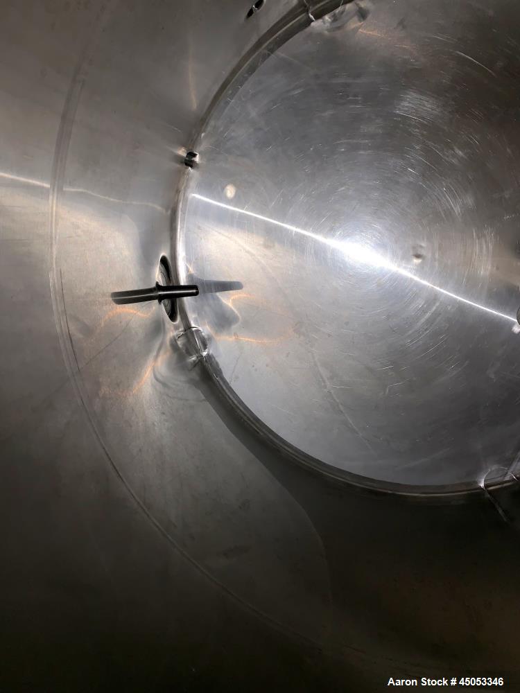 Used Mueller Model 2000 Liter F. 528 Gallons Stainless Steel Tank