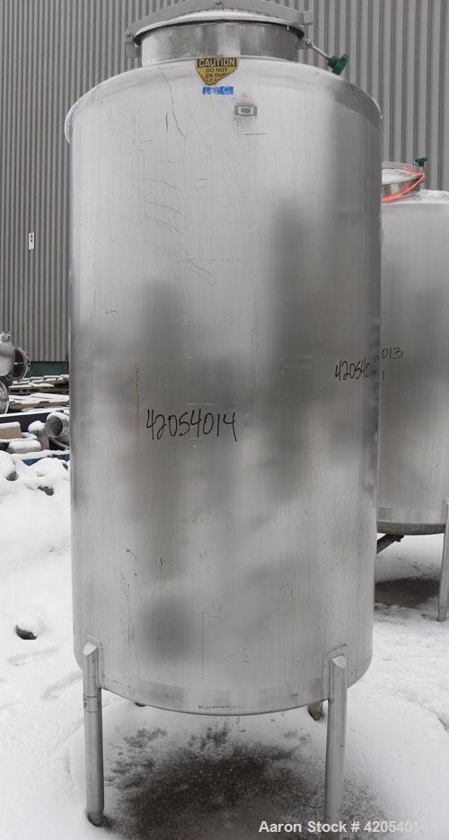 Used Lake Process Systems Tank, 500 gallon, model LPS-500, 304 stainless steel, vertical. 44" diameter x 72" straight side, dish top and bottom. (1) Spray ball. Openings: top (3) 2'', 1-1/2'', 19" ma...