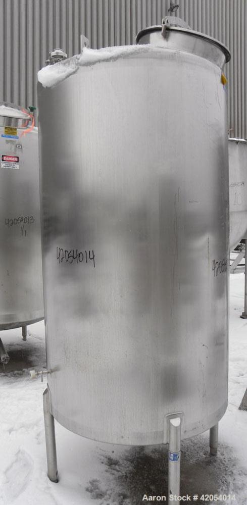 Used Lake Process Systems Tank, 500 gallon, model LPS-500, 304 stainless steel, vertical. 44" diameter x 72" straight side, dish top and bottom. (1) Spray ball. Openings: top (3) 2'', 1-1/2'', 19" ma...